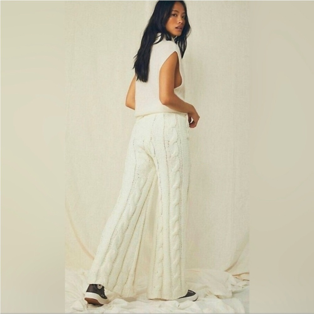 NWT Free People Cozy Mountain Cable Knit Flare Pants Ivory Heavyweight - Picture 3 of 8